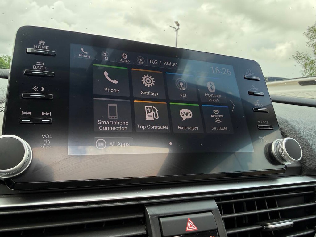 Honda Accord Sedan Vehicle Full-screen Gallery Image 25