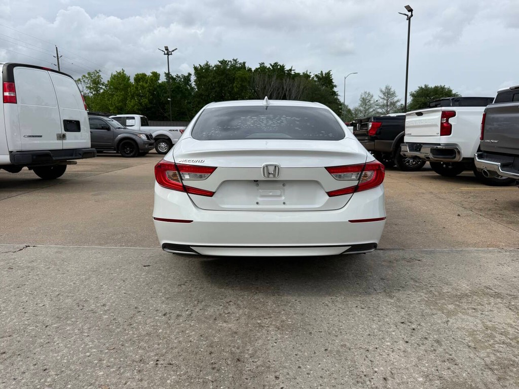 Honda Accord Sedan Vehicle Full-screen Gallery Image 38