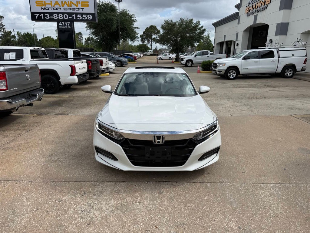 Honda Accord Sedan Vehicle Full-screen Gallery Image 39