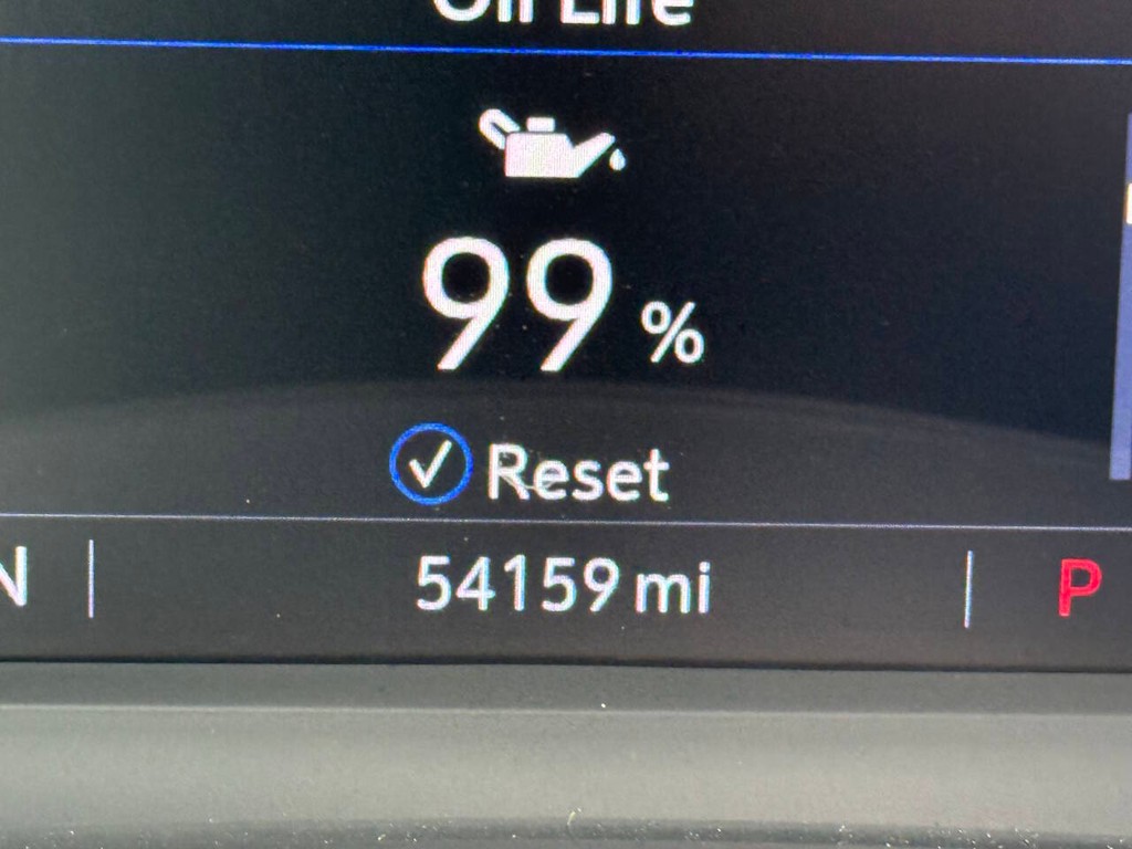 Cadillac XT5 Vehicle Full-screen Gallery Image 34