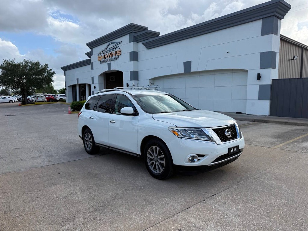 Nissan Pathfinder Vehicle Full-screen Gallery Image 02