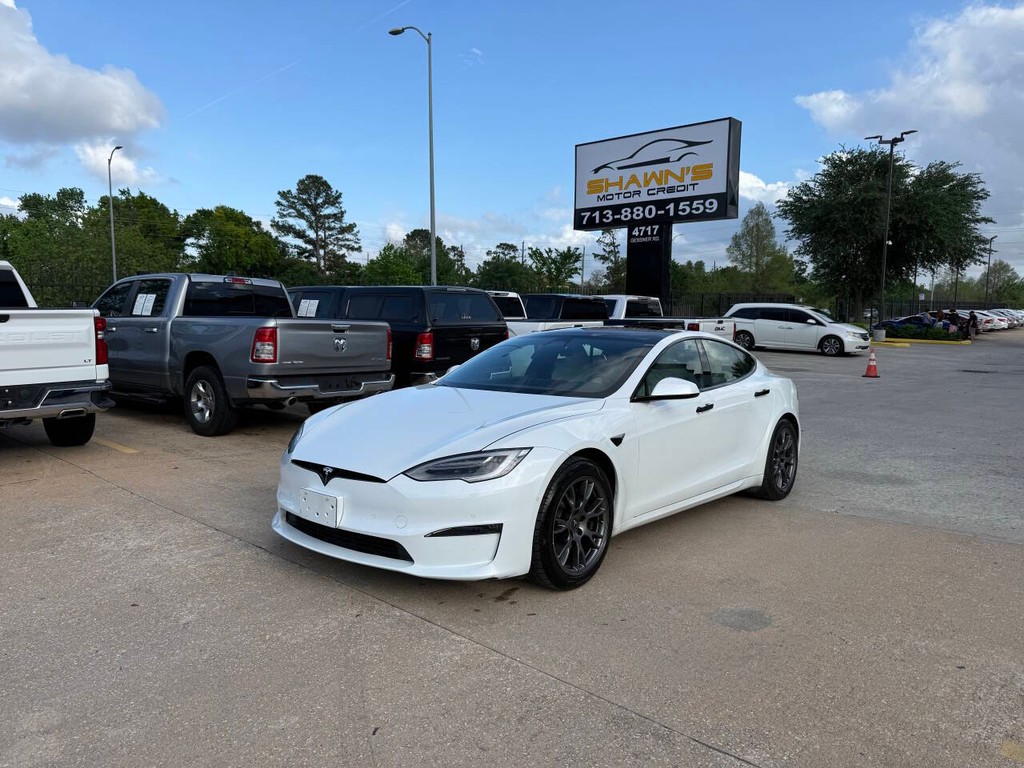 Tesla Model S Vehicle Full-screen Gallery Image 03