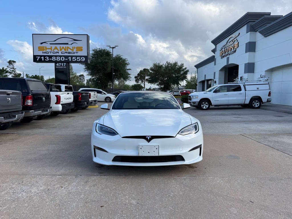 Tesla Model S Vehicle Full-screen Gallery Image 42