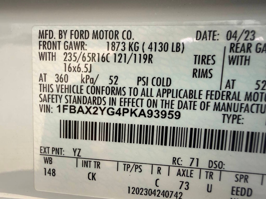 Ford Transit Passenger Wagon Vehicle Full-screen Gallery Image 31