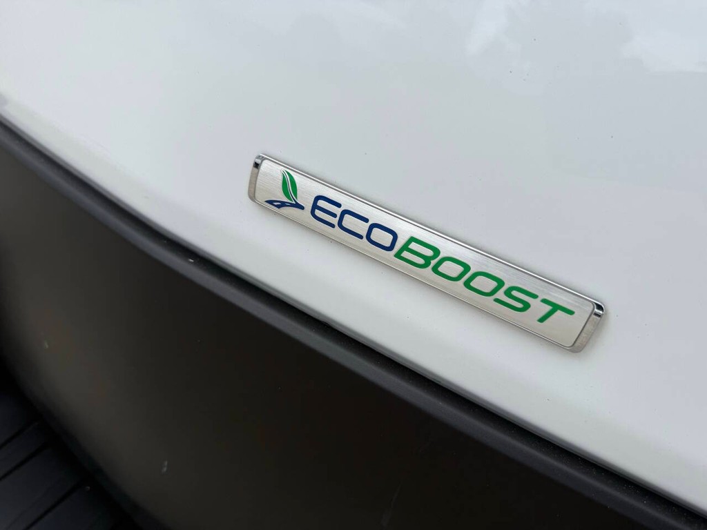 Ford Transit Passenger Wagon Vehicle Full-screen Gallery Image 38