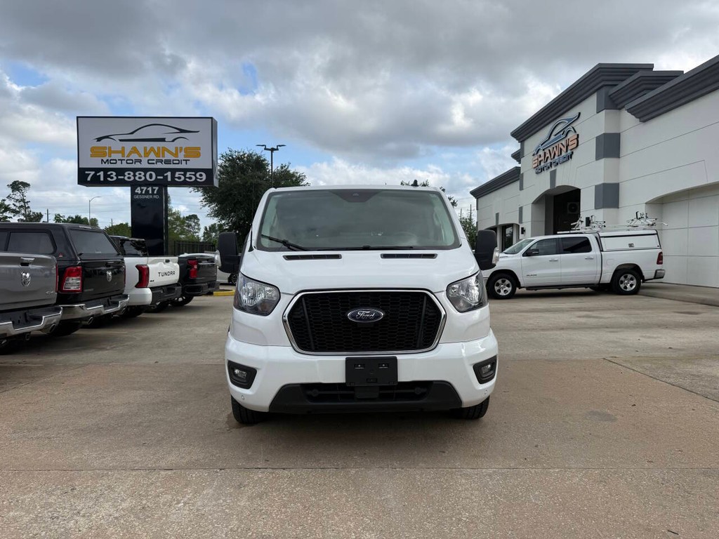 Ford Transit Passenger Wagon Vehicle Full-screen Gallery Image 41