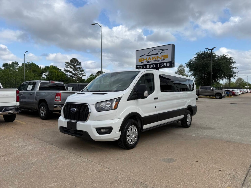 Ford Transit Passenger Wagon Vehicle Full-screen Gallery Image 43