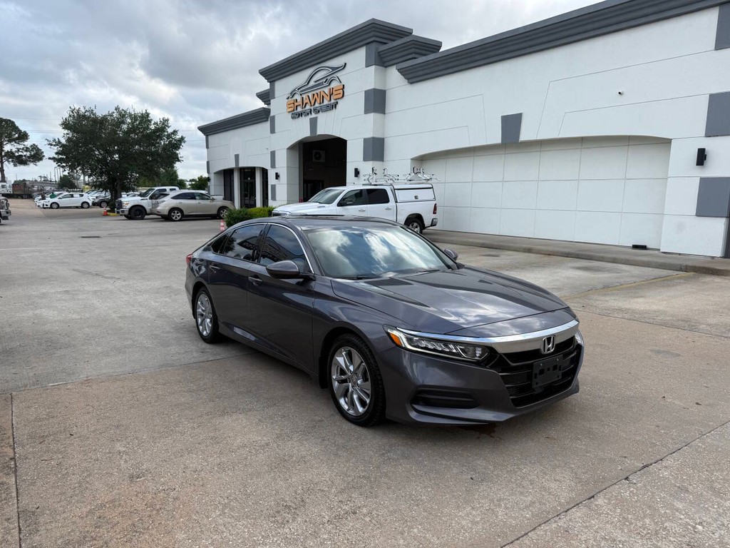 Honda Accord Sedan Vehicle Full-screen Gallery Image 02