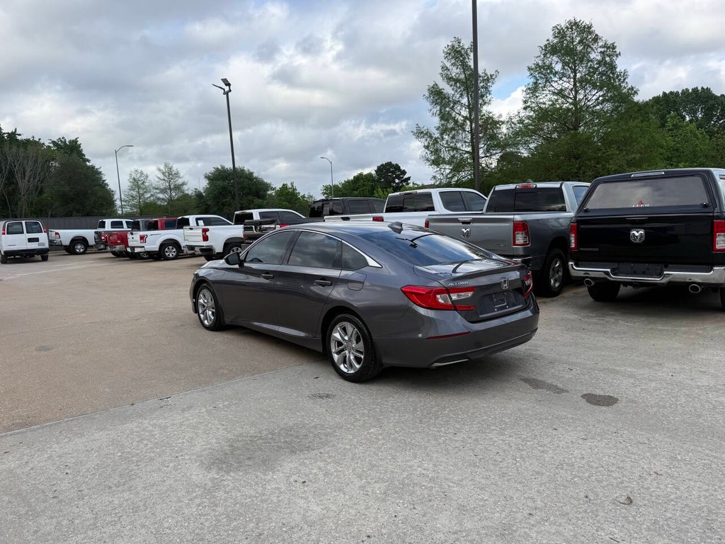 Honda Accord Sedan Vehicle Full-screen Gallery Image 04