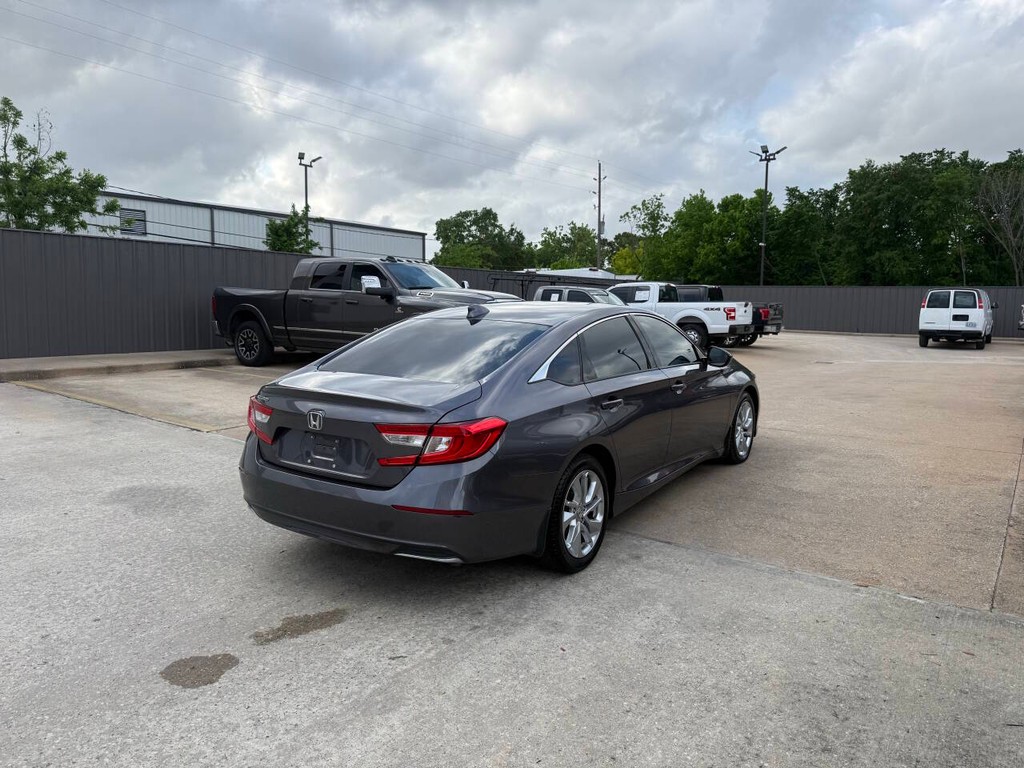 Honda Accord Sedan Vehicle Full-screen Gallery Image 05