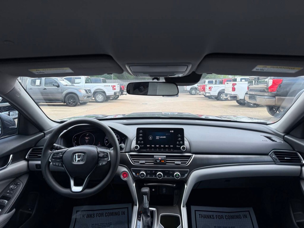 Honda Accord Sedan Vehicle Full-screen Gallery Image 17