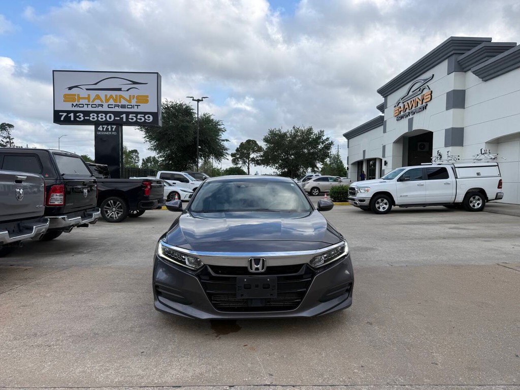 Honda Accord Sedan Vehicle Full-screen Gallery Image 41