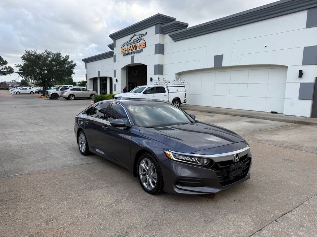 Honda Accord Sedan Vehicle Full-screen Gallery Image 42