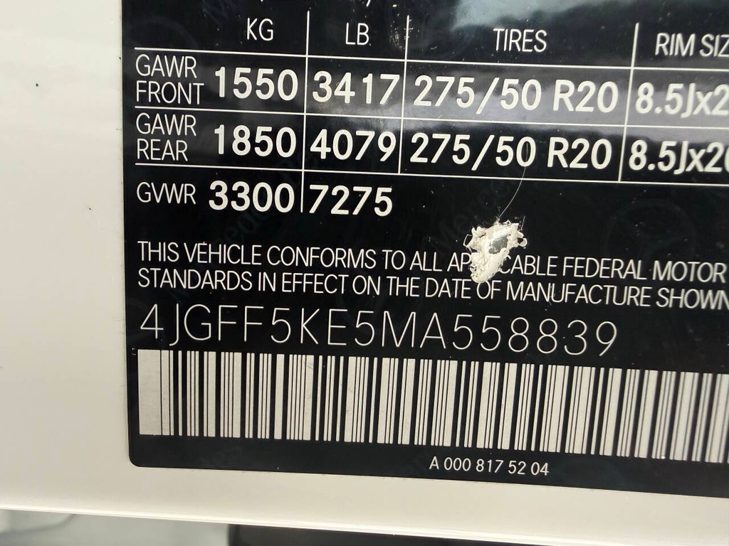 Mercedes-Benz GLS Vehicle Full-screen Gallery Image 39