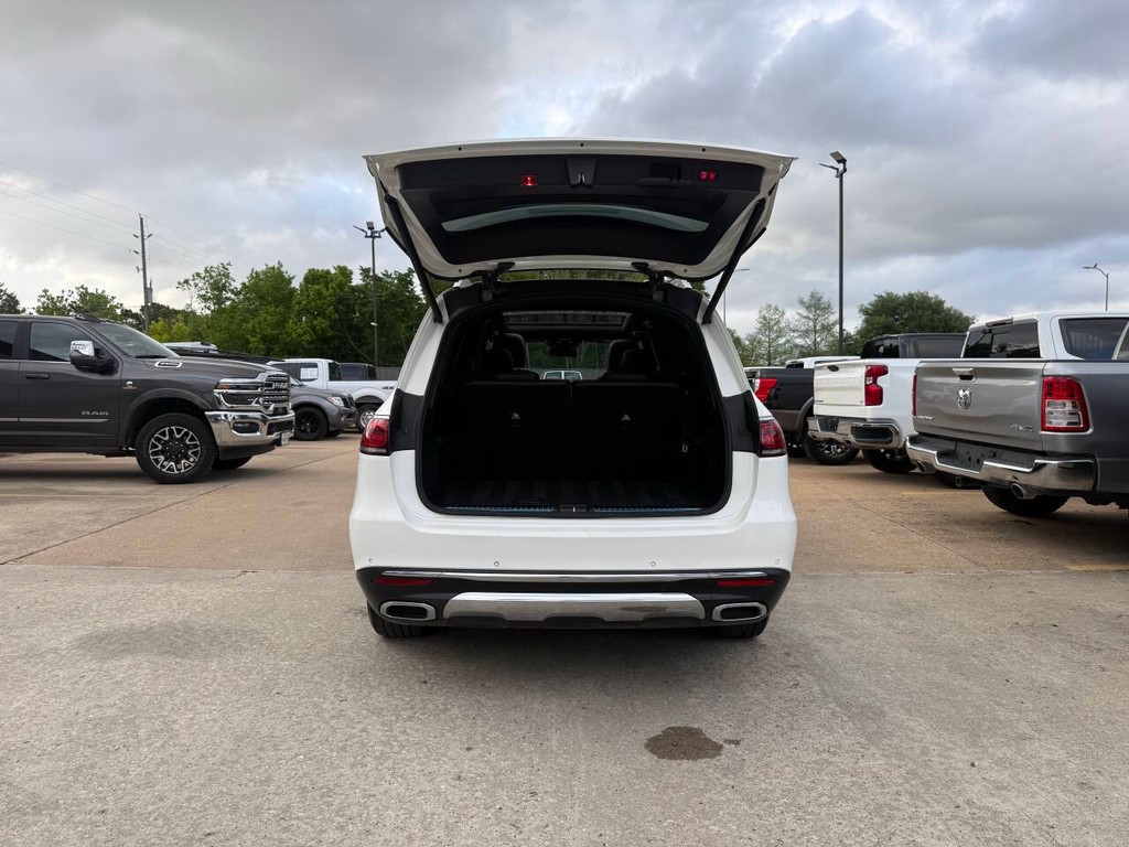 Mercedes-Benz GLS Vehicle Full-screen Gallery Image 42