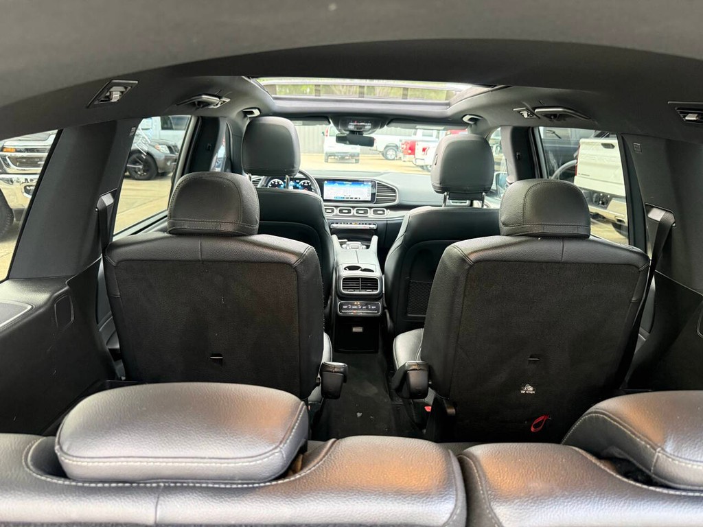 Mercedes-Benz GLS Vehicle Full-screen Gallery Image 44