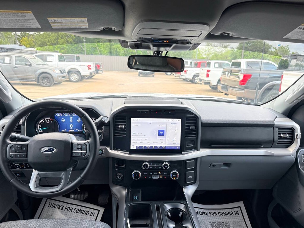 Ford F-150 Vehicle Full-screen Gallery Image 17