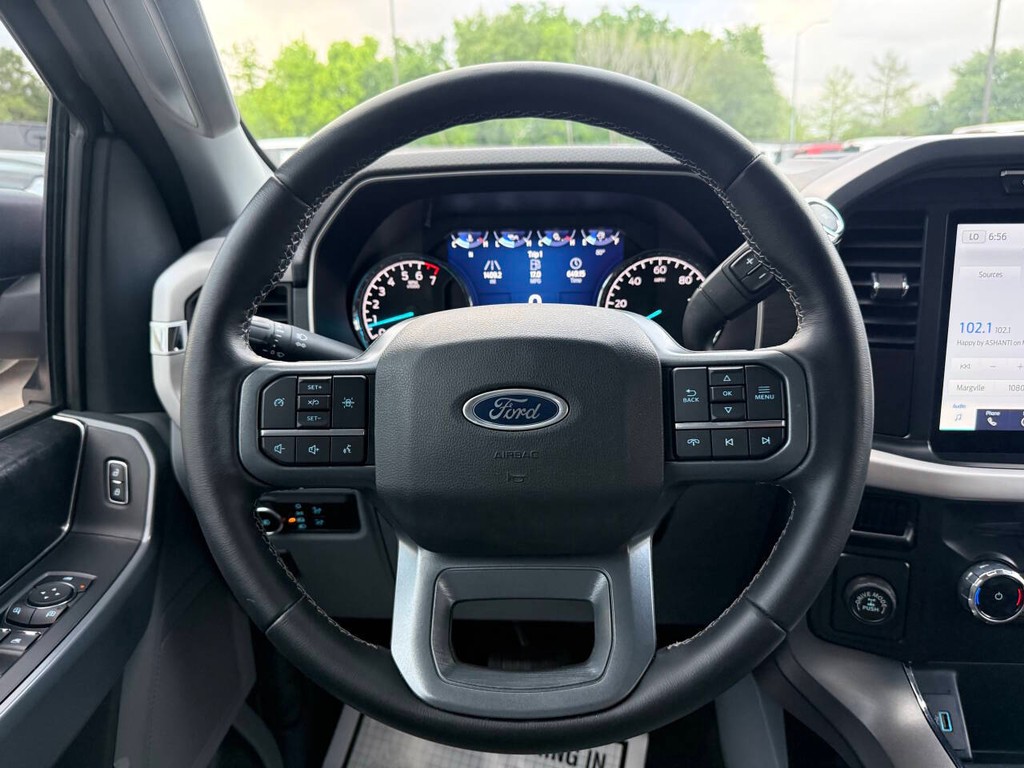 Ford F-150 Vehicle Full-screen Gallery Image 22