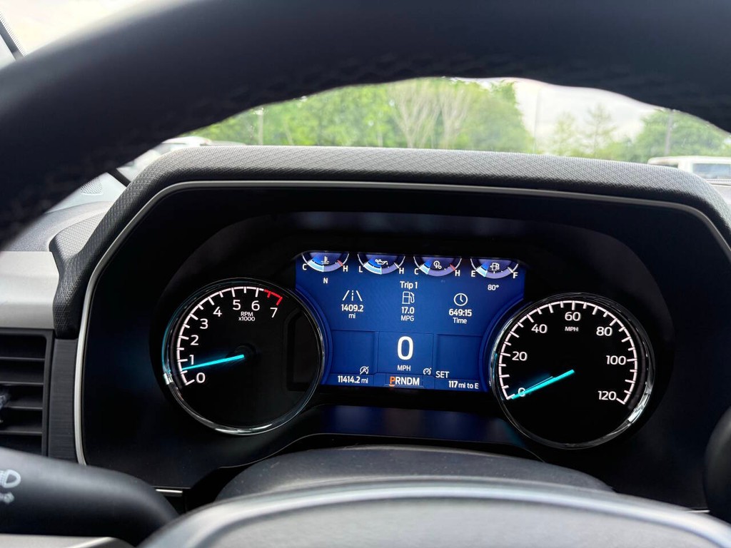 Ford F-150 Vehicle Full-screen Gallery Image 32