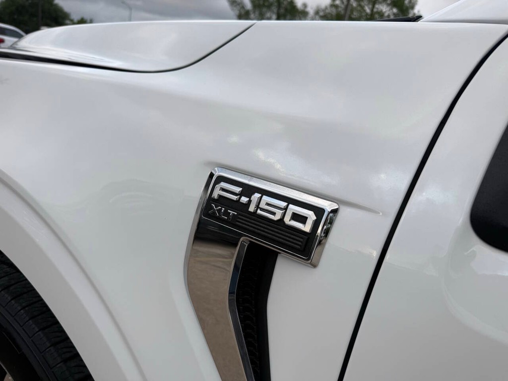 Ford F-150 Vehicle Full-screen Gallery Image 39