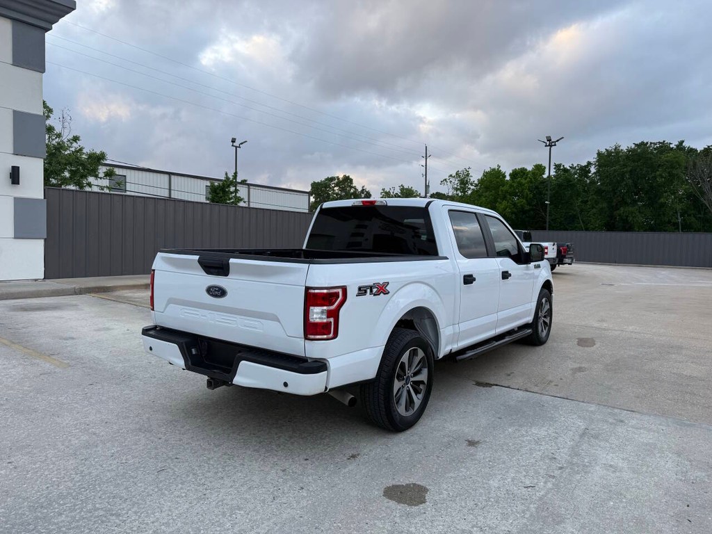 Ford F-150 Vehicle Full-screen Gallery Image 05