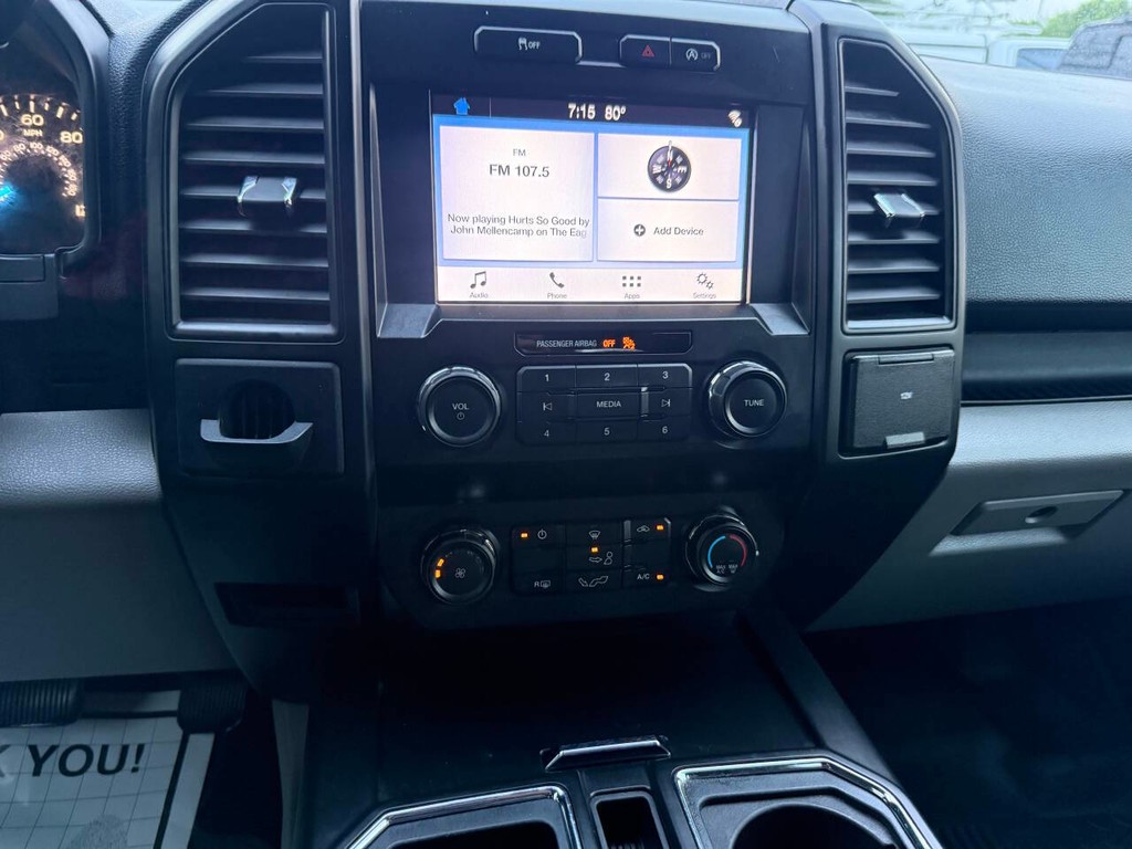 Ford F-150 Vehicle Full-screen Gallery Image 28