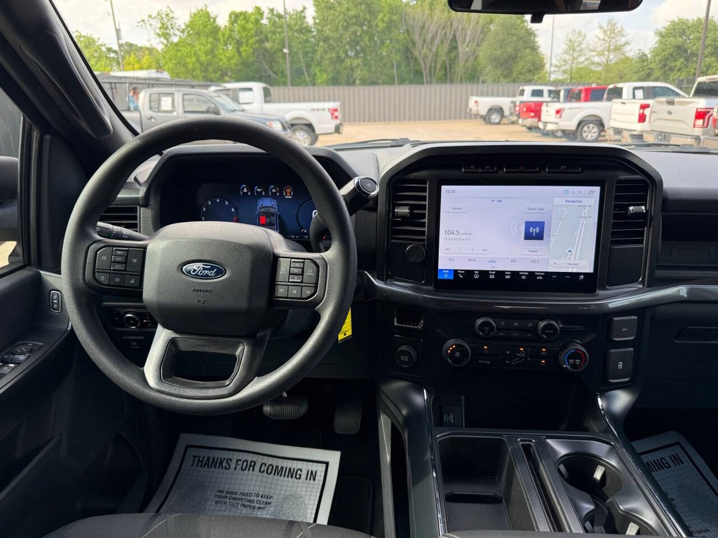 Ford F-150 Vehicle Full-screen Gallery Image 21