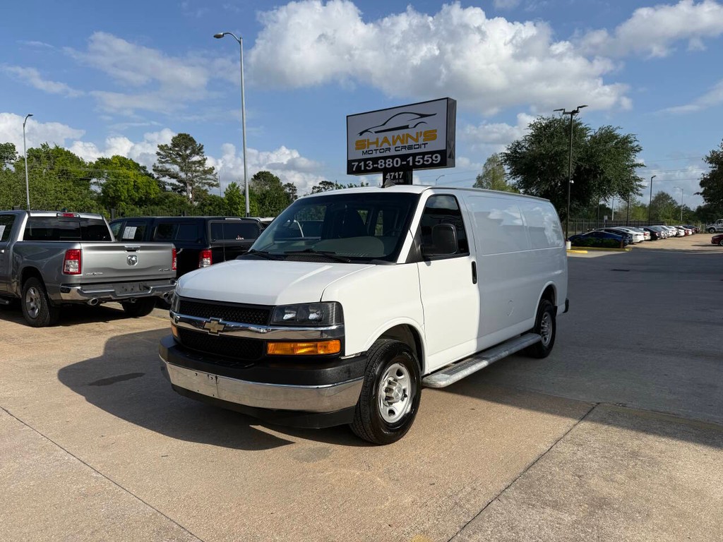 Chevrolet Express Vehicle Full-screen Gallery Image 03