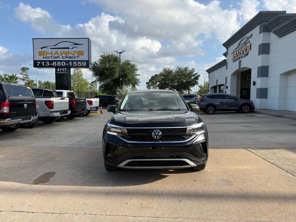 Volkswagen Taos Vehicle Full-screen Gallery Image 40