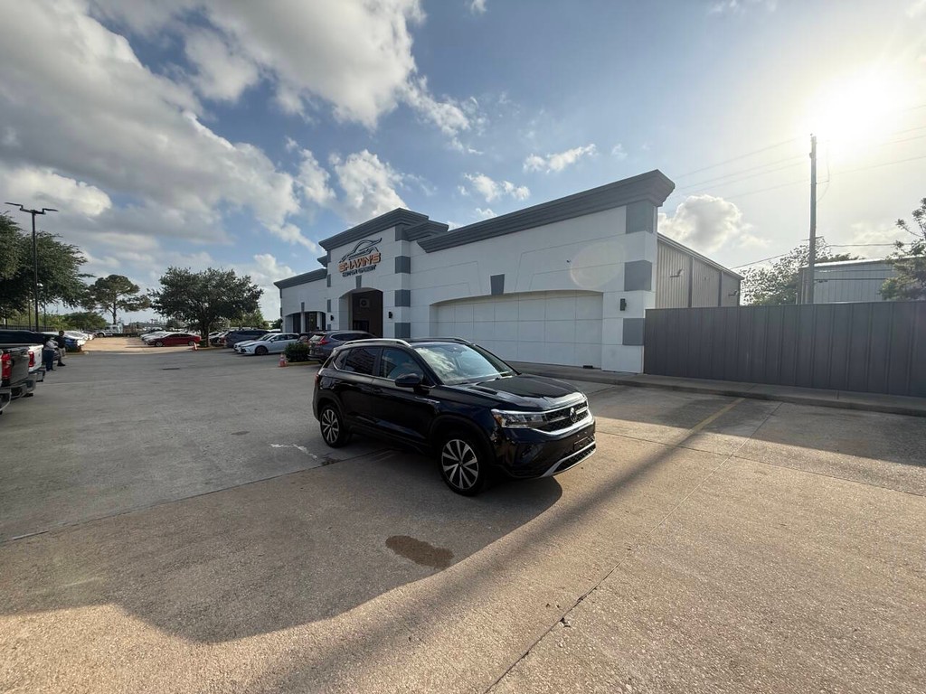 Volkswagen Taos Vehicle Full-screen Gallery Image 43