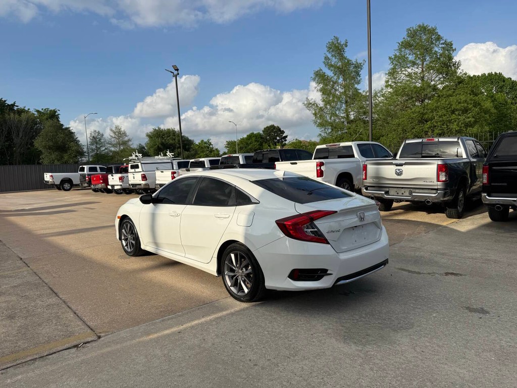 Honda Civic Vehicle Full-screen Gallery Image 04