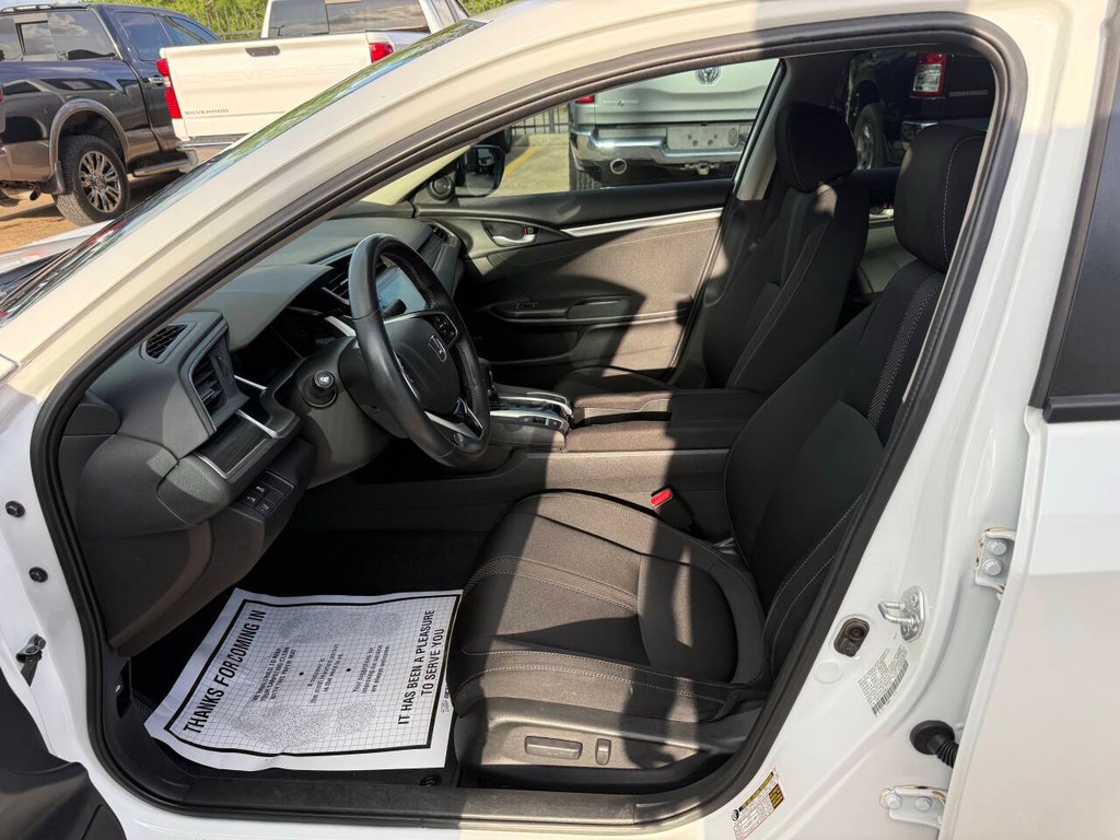 Honda Civic Vehicle Full-screen Gallery Image 07