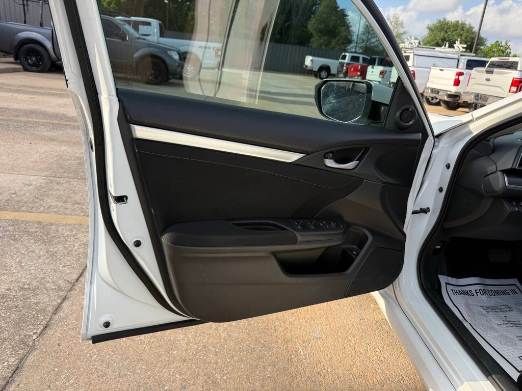 Honda Civic Vehicle Full-screen Gallery Image 08