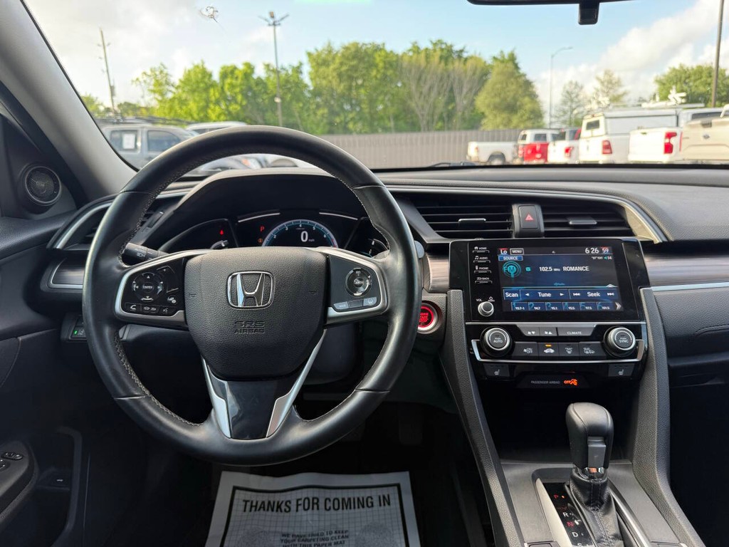 Honda Civic Vehicle Full-screen Gallery Image 21