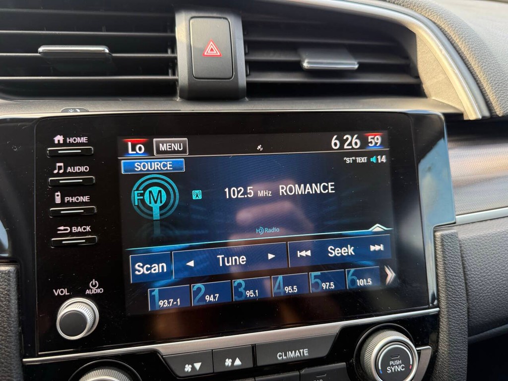 Honda Civic Vehicle Full-screen Gallery Image 25