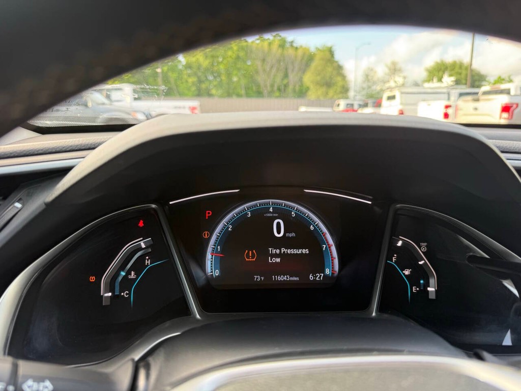 Honda Civic Vehicle Full-screen Gallery Image 32