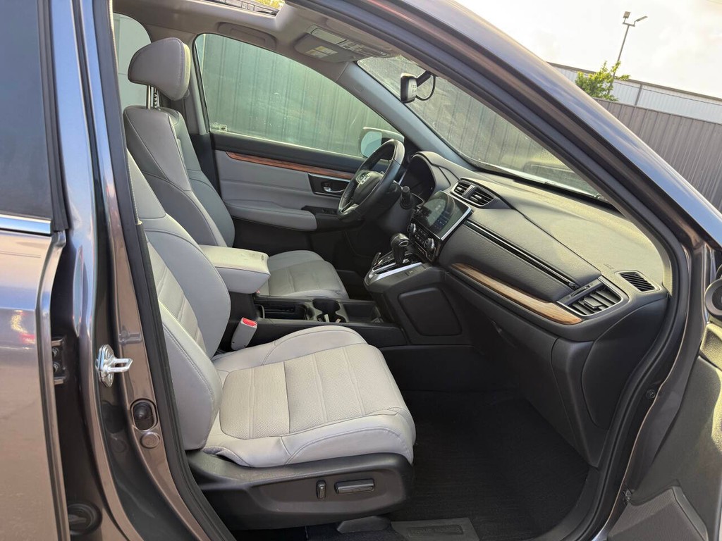 Honda CR-V Vehicle Full-screen Gallery Image 10