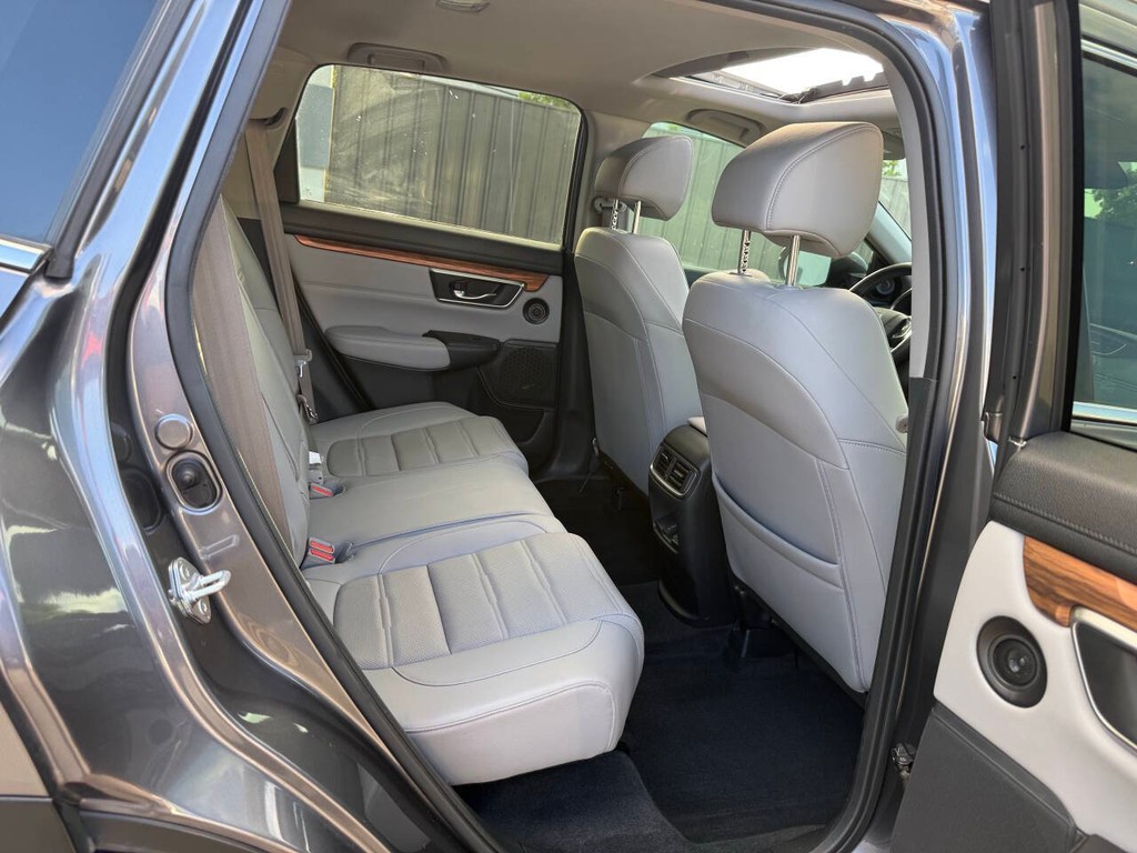 Honda CR-V Vehicle Full-screen Gallery Image 15