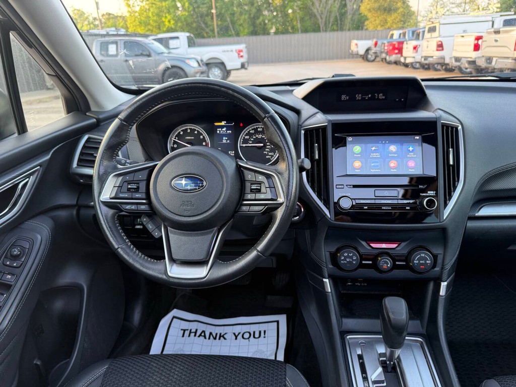 Subaru Forester Vehicle Full-screen Gallery Image 21