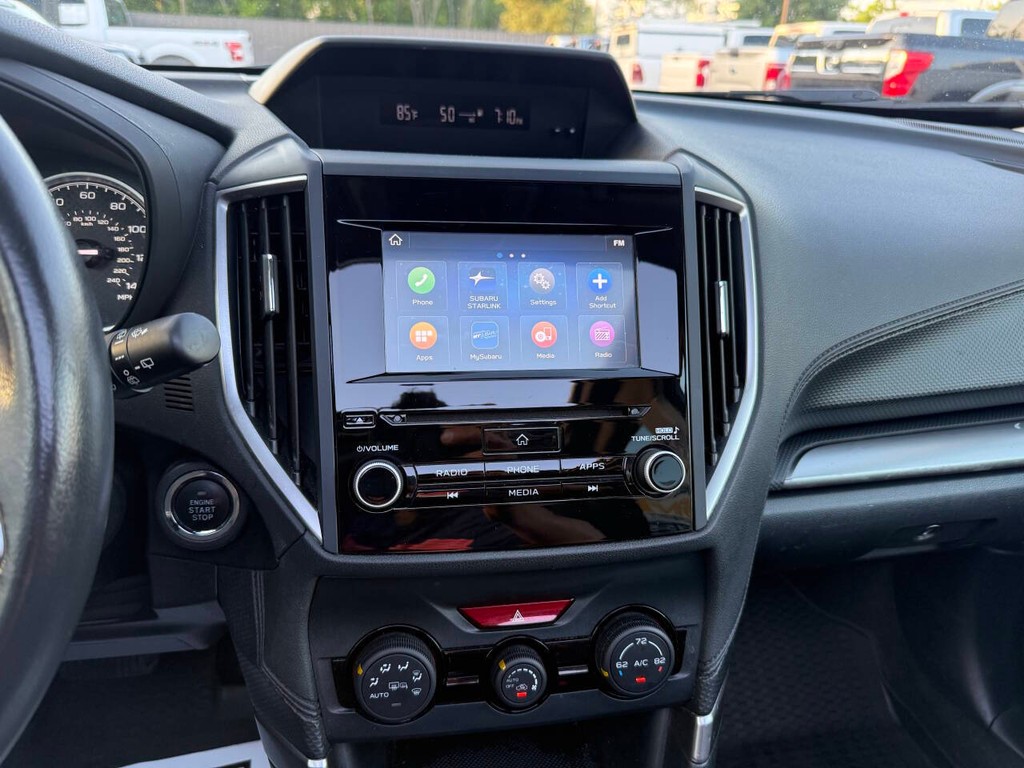 Subaru Forester Vehicle Full-screen Gallery Image 24