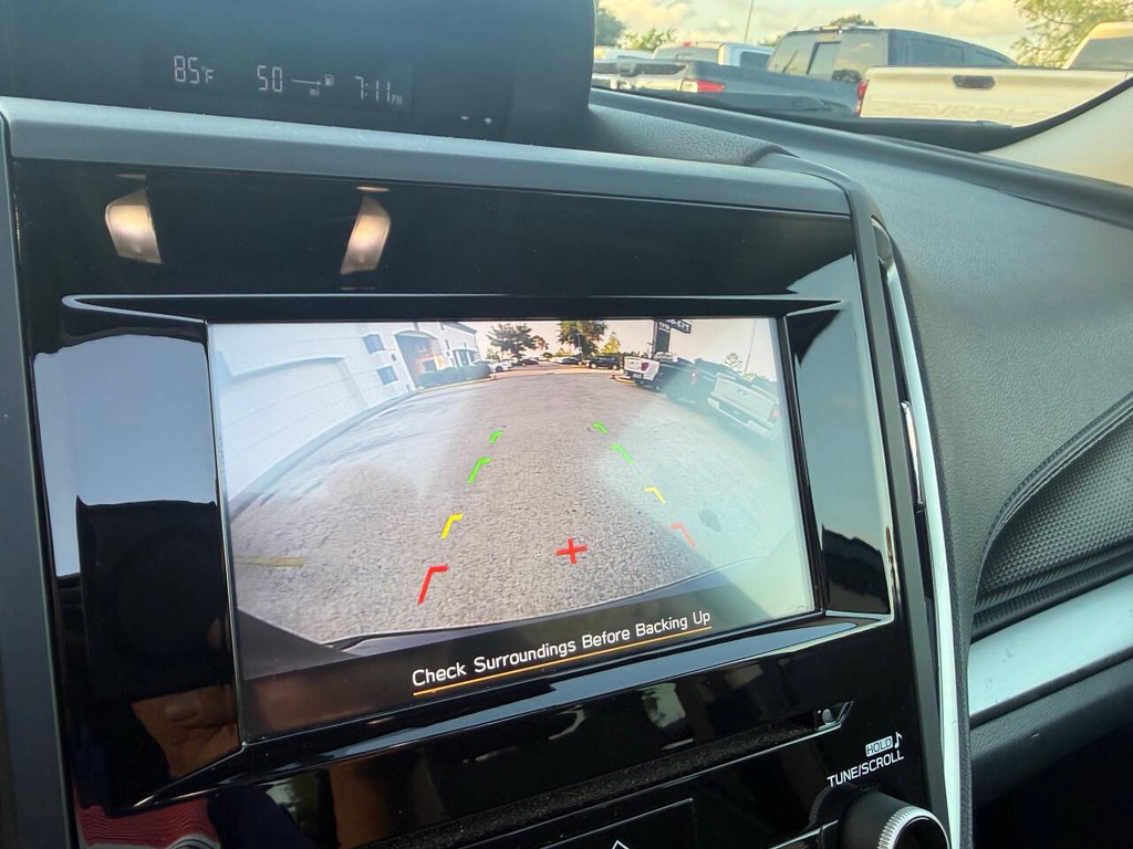 Subaru Forester Vehicle Full-screen Gallery Image 27