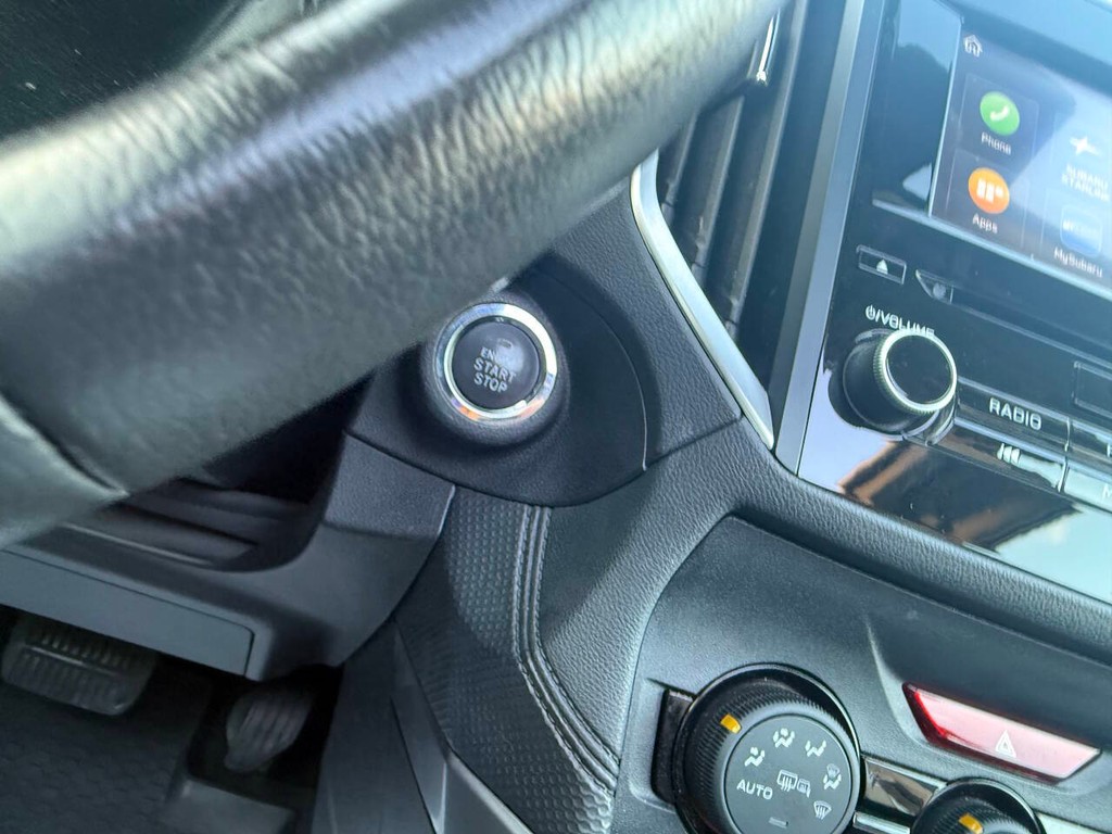 Subaru Forester Vehicle Full-screen Gallery Image 29