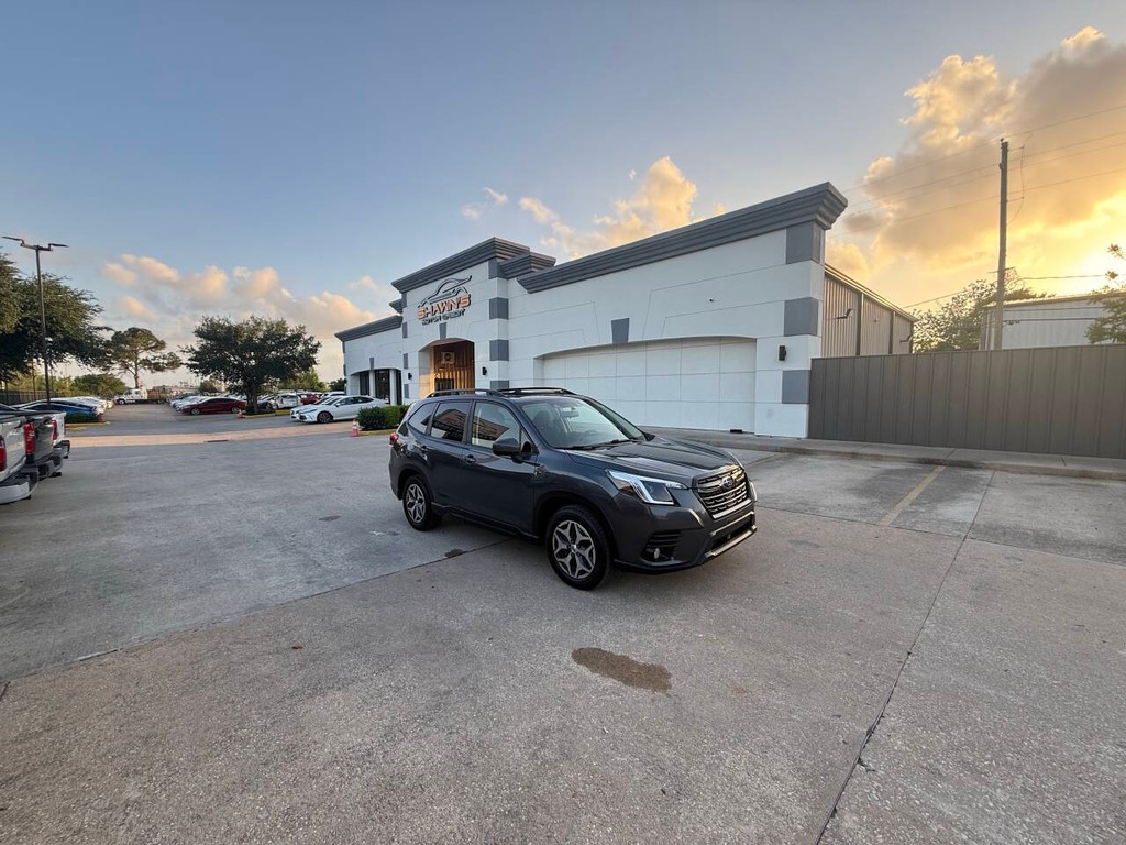 Subaru Forester Vehicle Full-screen Gallery Image 48