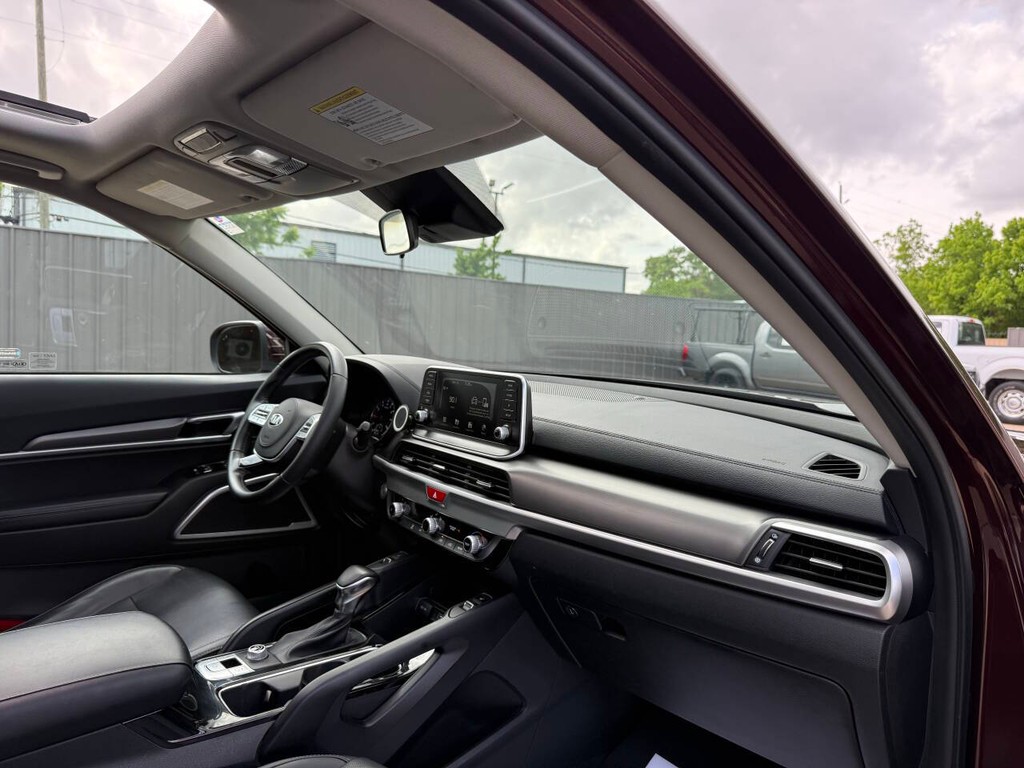 Kia Telluride Vehicle Full-screen Gallery Image 09