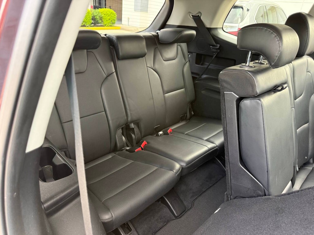 Kia Telluride Vehicle Full-screen Gallery Image 17