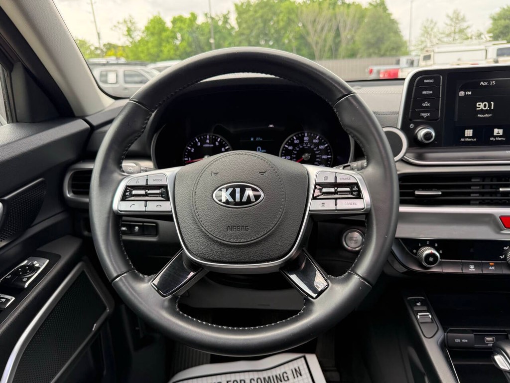 Kia Telluride Vehicle Full-screen Gallery Image 24