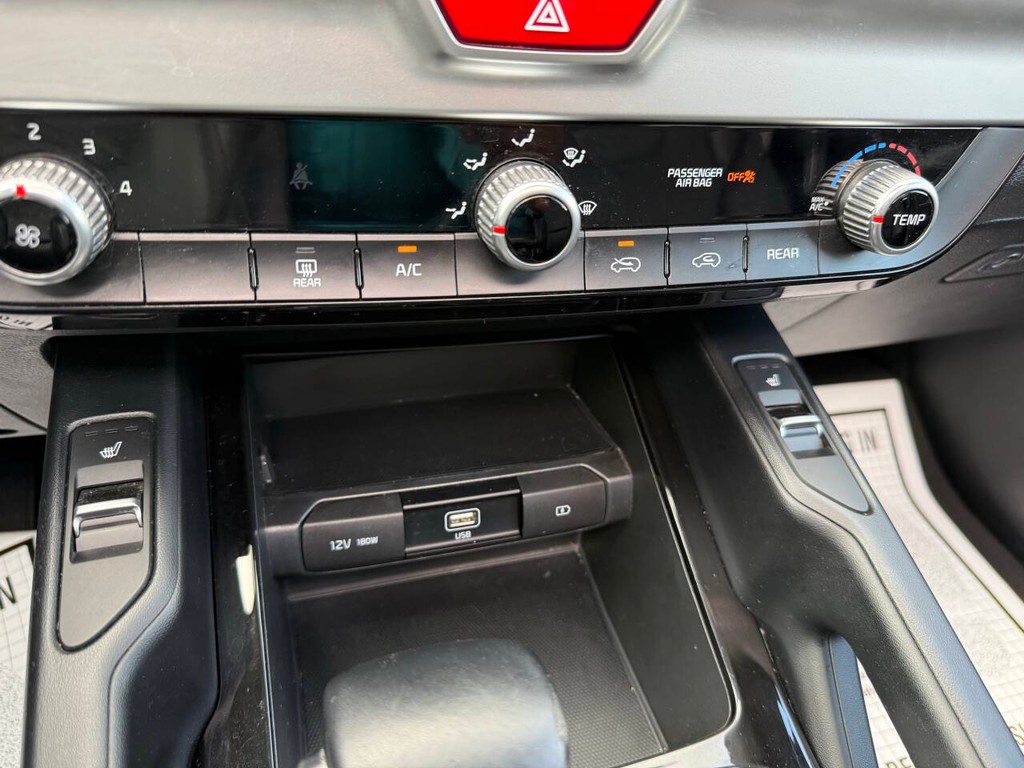 Kia Telluride Vehicle Full-screen Gallery Image 32