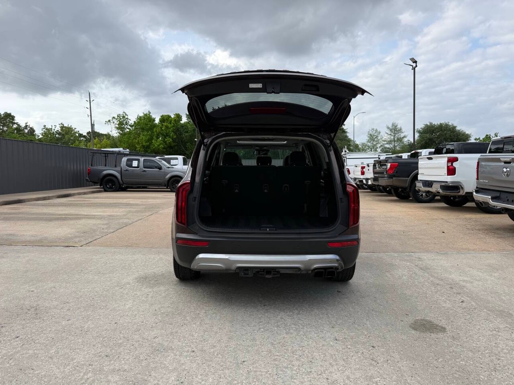 Kia Telluride Vehicle Full-screen Gallery Image 40