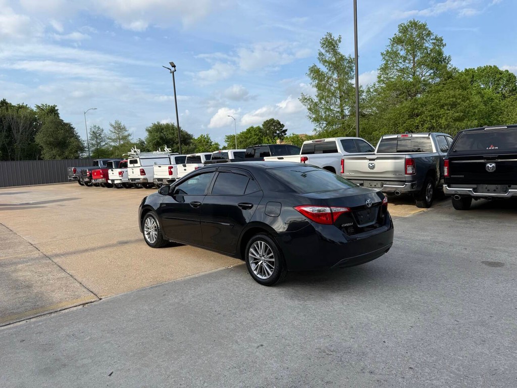 Toyota Corolla Vehicle Full-screen Gallery Image 04