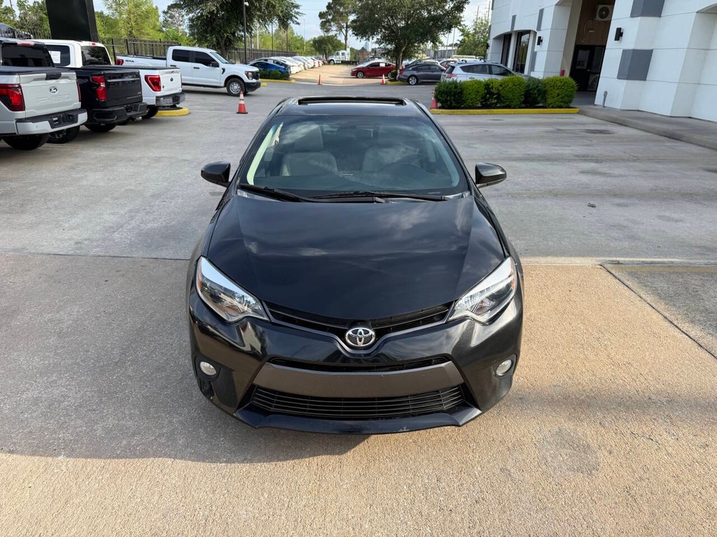 Toyota Corolla Vehicle Full-screen Gallery Image 39